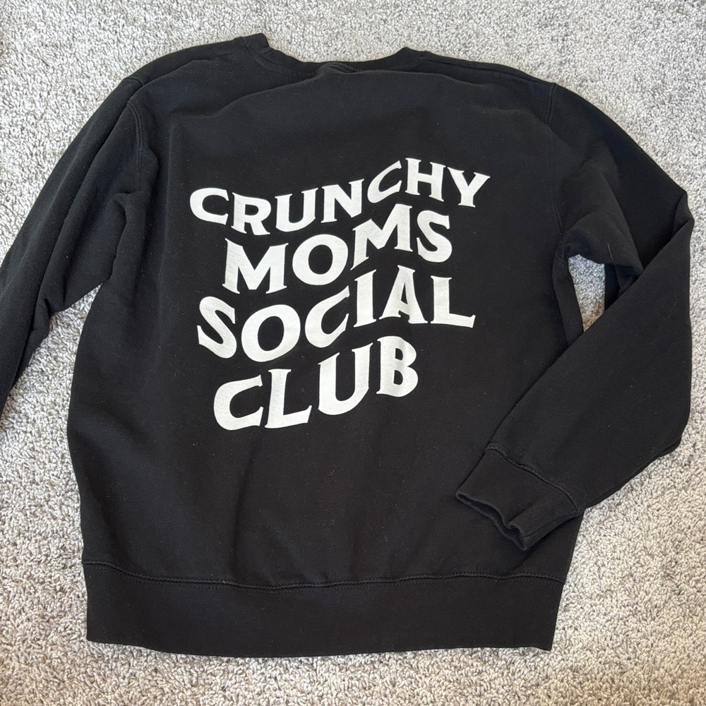Black 'Crunchy Moms Social Club' Sweatshirt
